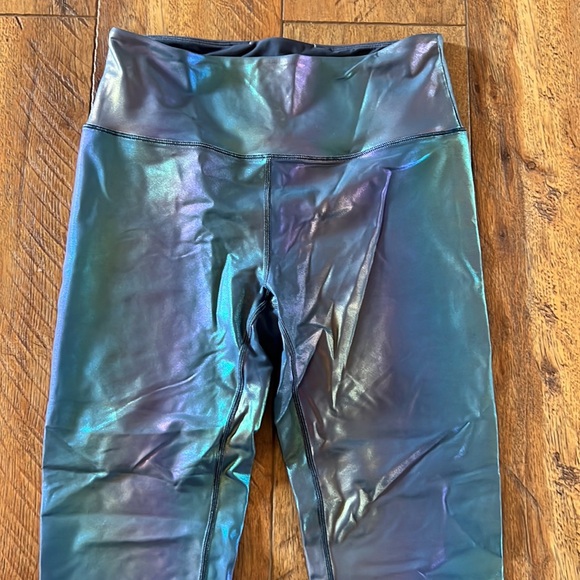 Zyia Active 12 Metallic Leggings - Picture 2 of 12
